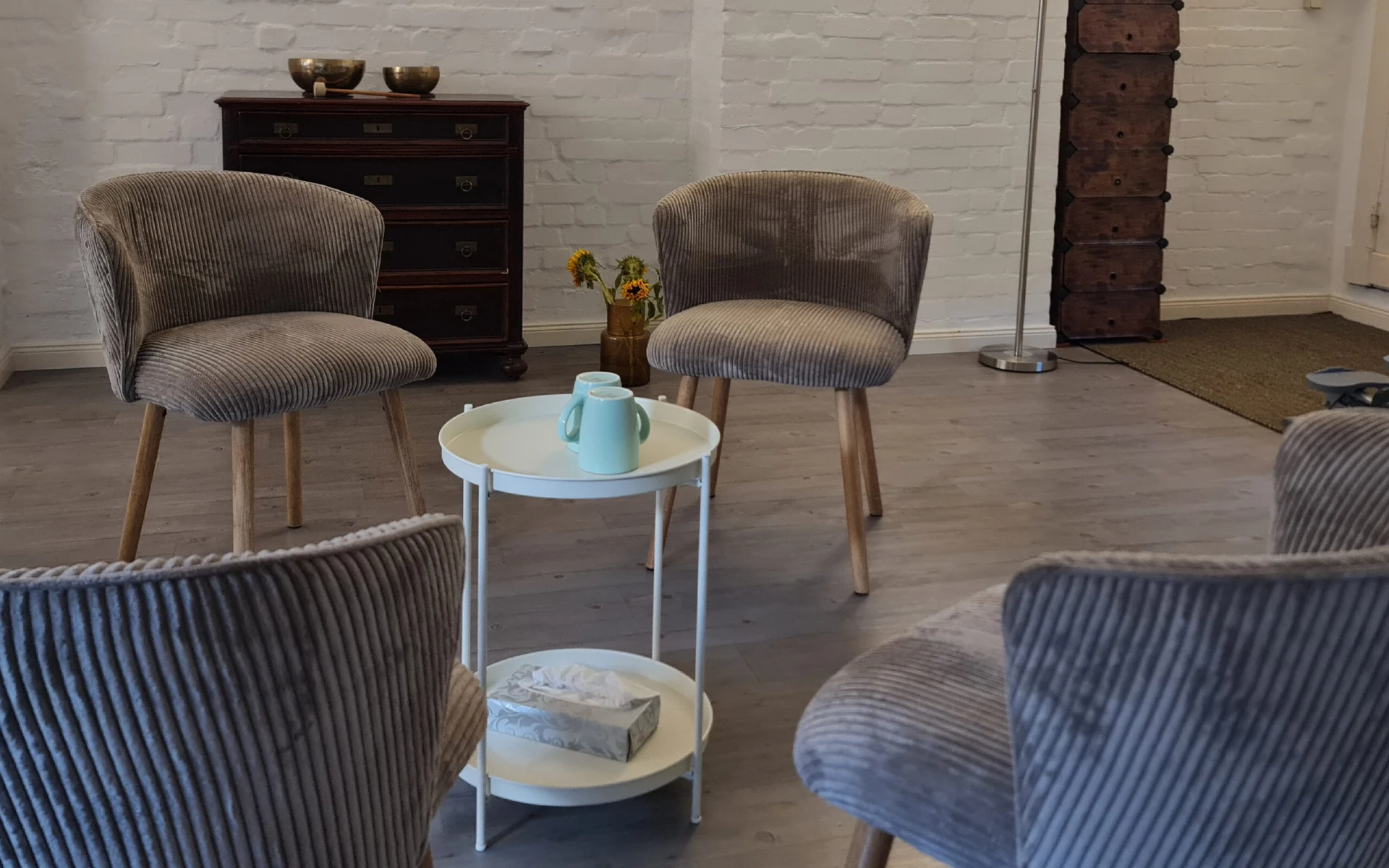 Moderner Praxisraum für Physiotherapie bei Andreas Deutsch in Hamburg